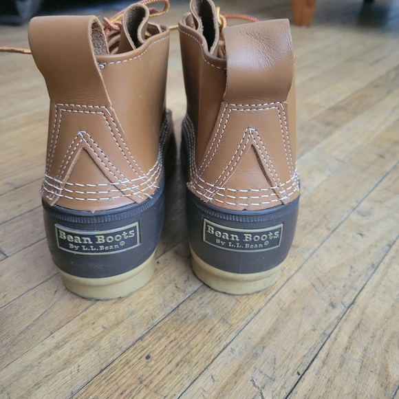 Duck Boots - Picture 2 of 3